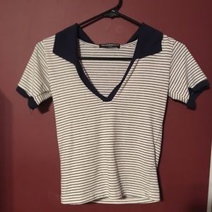 Navy/cream cropped tee